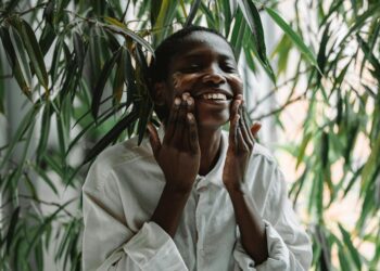 Natural Face Masks Made at Home: Recipes for All Skin Types 